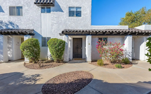 Villa Sunshine 2 Bedroom Condo by RedAwning