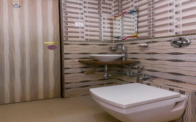 Hotel Shree Sai Prasad By OYO Rooms