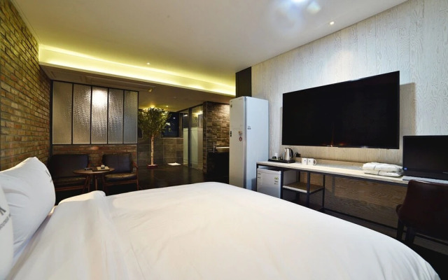 Yeosu K-boutique Hotel
