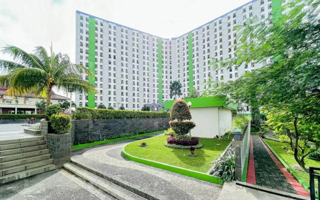OYO 498 Green Lake View Ciputat