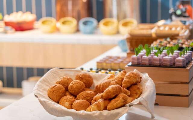 Holiday Inn Express Guangzhou Panyu Dashi by IHG