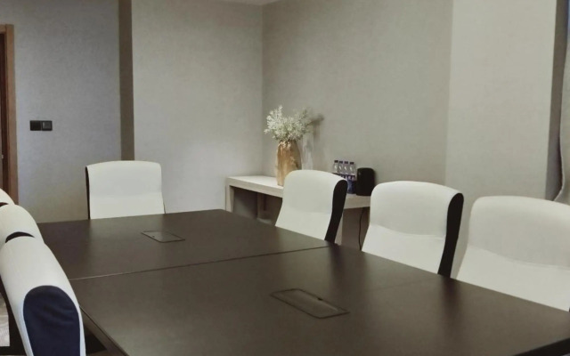 Joya Hotel Dalian