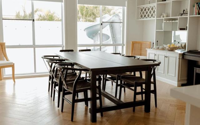 Ultimate Family Entertainer