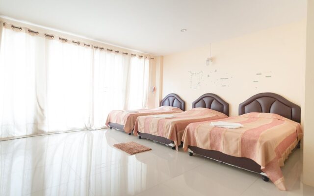 Phet Ngam Hotel