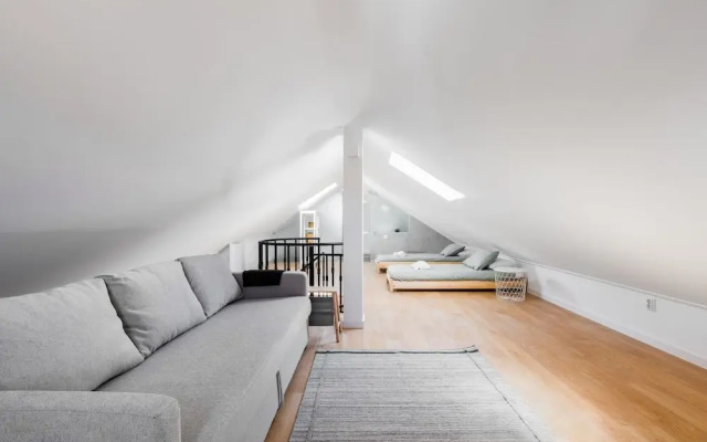 Carvoeira Surf & Family Villa