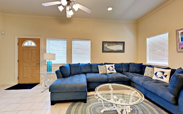 Paradise Palms - Four Bedroom Home
