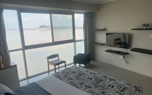 River View suites Puerto Santa Ana gye