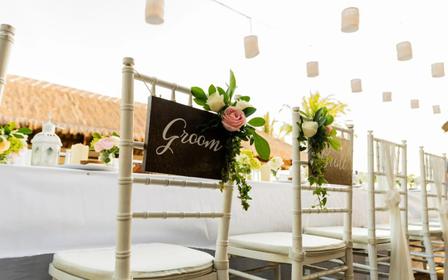 Lembongan Beach Club and Resort