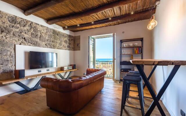 Starhost - MINERVA SUITE