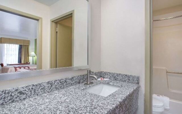 Days Inn by Wyndham Cave City