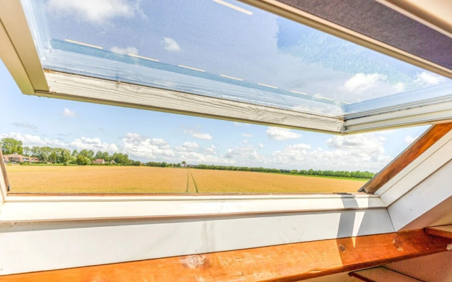 Quaint Holiday Home in Nieuwvliet-Bad near Sea Beach