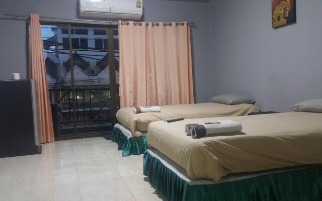 Lookchang Inn 1 (New Port Beach)