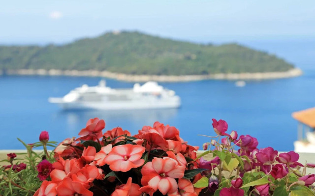 Blue Harmony Sea View Apartment