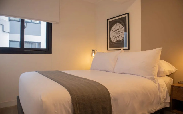 w Majestic 2BR w Balcony in Miraflores
