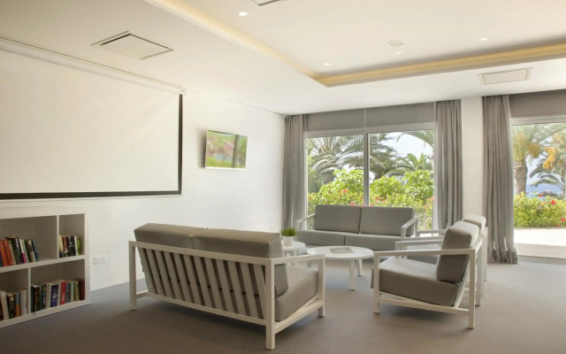 Alion Beach Hotel