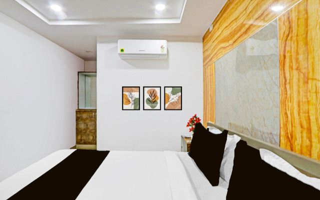 Capital O 70268 Vihari Grand Inn