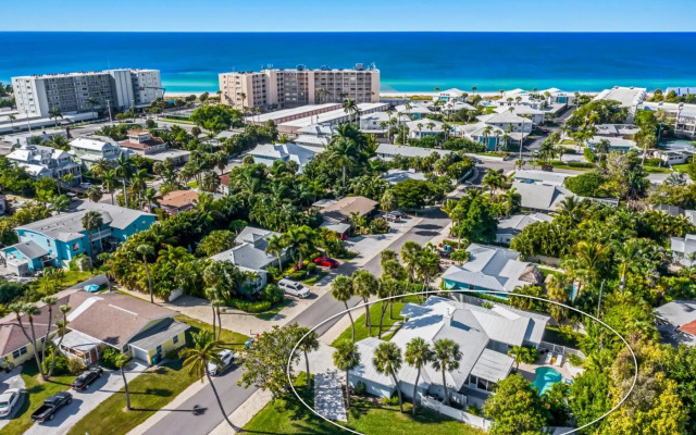 Happy Place - 210 - 55th