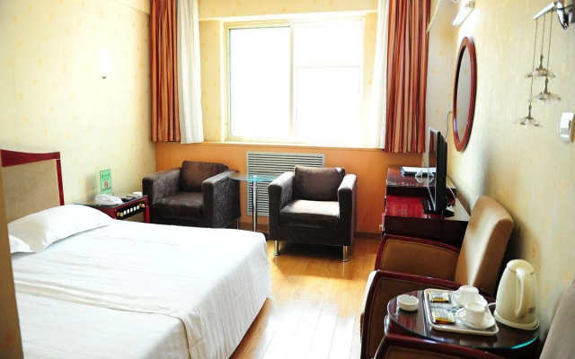 Rongbao Hotel
