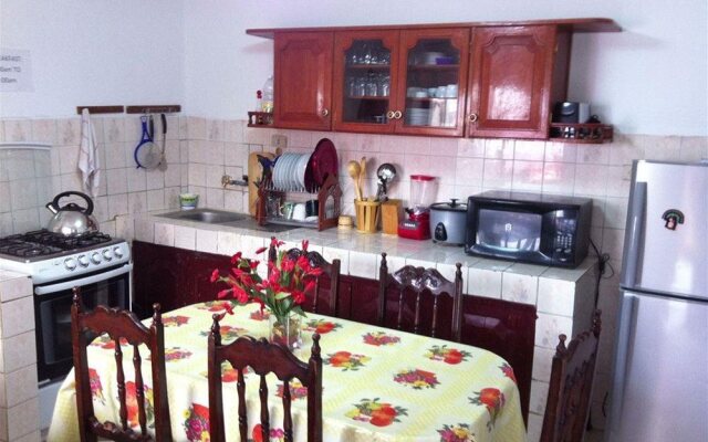 Alejandrina Backpackers Hostel