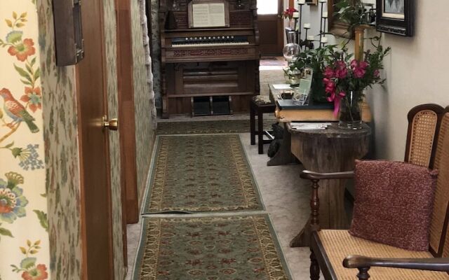 Country Inn Bed and Breakfast