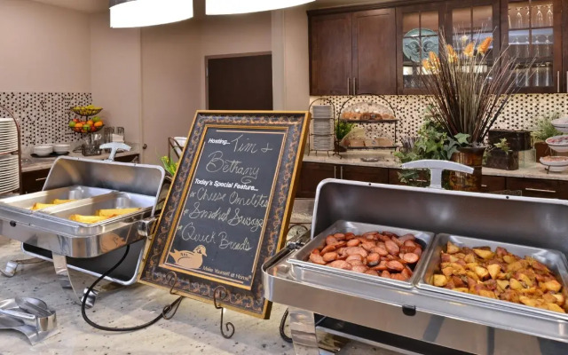 Homewood Suites By Hilton Cincinnati Mason