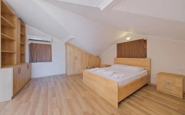 Talia deniz manzaralı 4 odalı lüks Villa