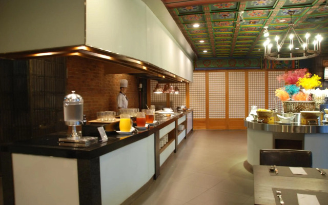 Commodore Hotel Busan