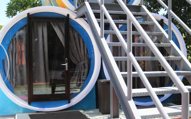 Cocoons Club Laiya
