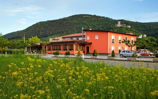 Guesthouse Ošterija