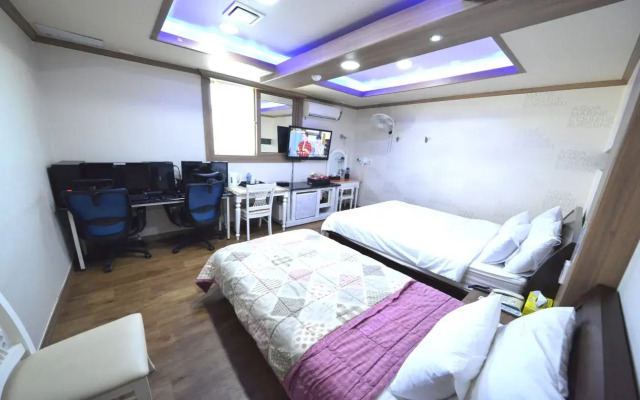 Adam & Eve Hotel