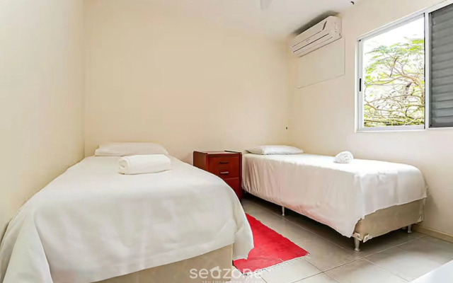 Apto 2Qts 400m da praia centrinho Jurere RGP208