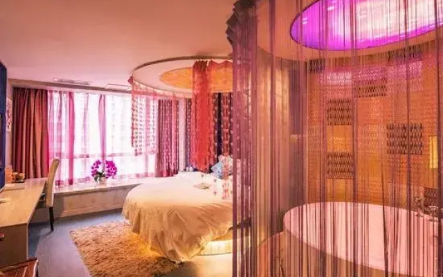 Jinbaili Hotel (Guangzhou North Railway Station)