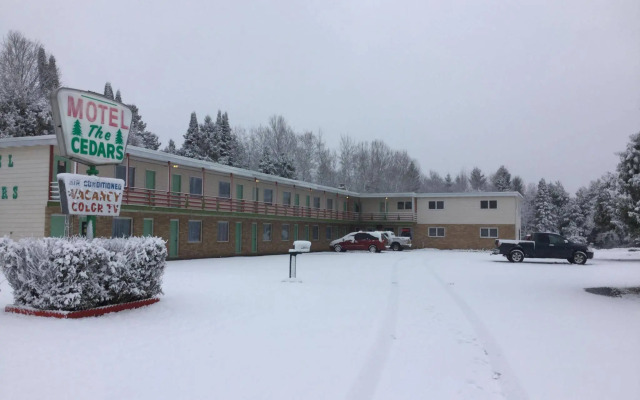 Cedars Motel