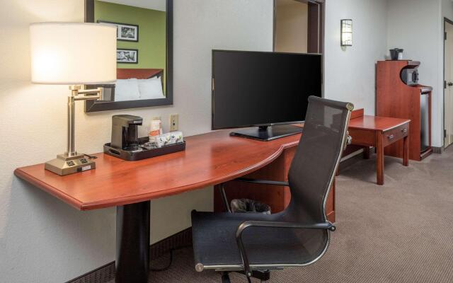 Sleep Inn & Suites Cross Lanes - South Charleston