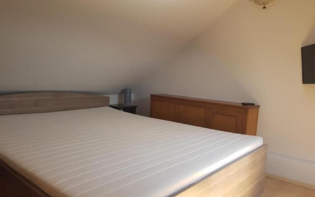 Zoli Apartmanok-Adri Kölcsey 32