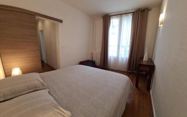 LA SUBERAIE 3 étoiles - HYPER CENTRE - BOUCHON -T2 Confort