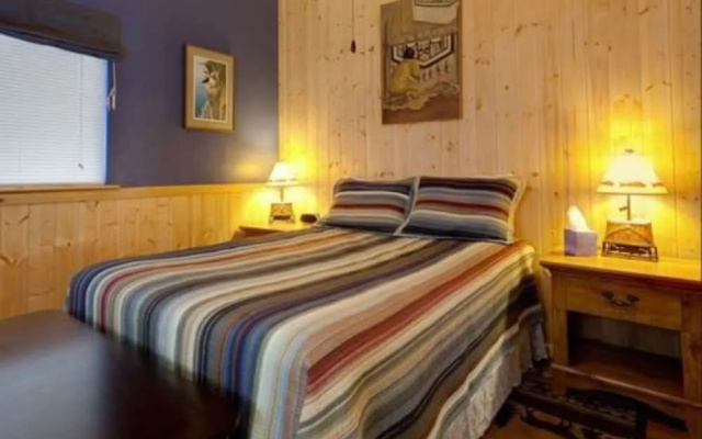 The Sea Parrot Inn