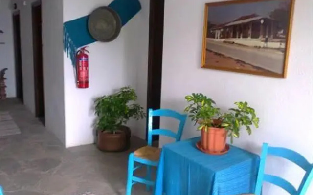 Arias House
