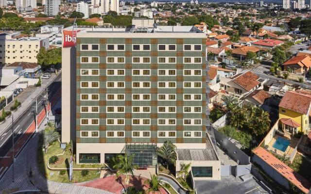 ibis Taubate