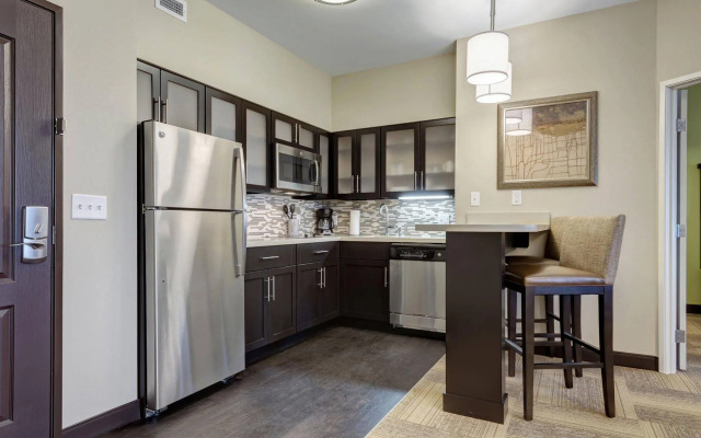 Staybridge Suites St Louis - Westport by IHG