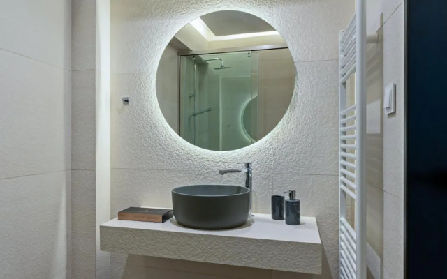 Villa Onyx - With Private Heated Pool