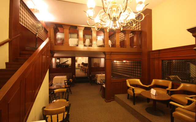 Hotel Leon