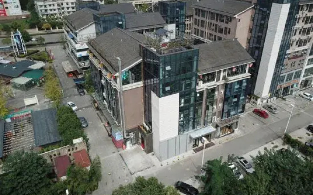 Xinhong Hotel
