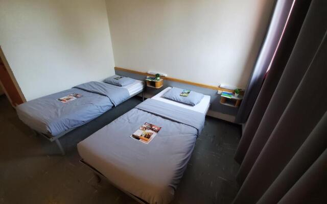 Auberge De Jeunesse Strasbourg - 2 Rives