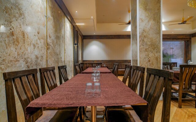 Fabhotel Pishori