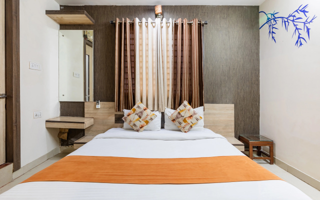 Fabhotel Shree Regency