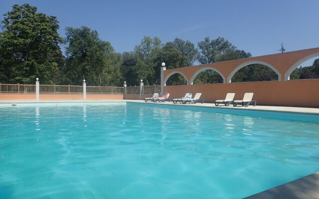 Camping Domaine de Senaud - Les Chalets
