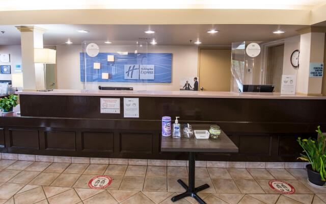 Holiday Inn Express Red Deer by IHG