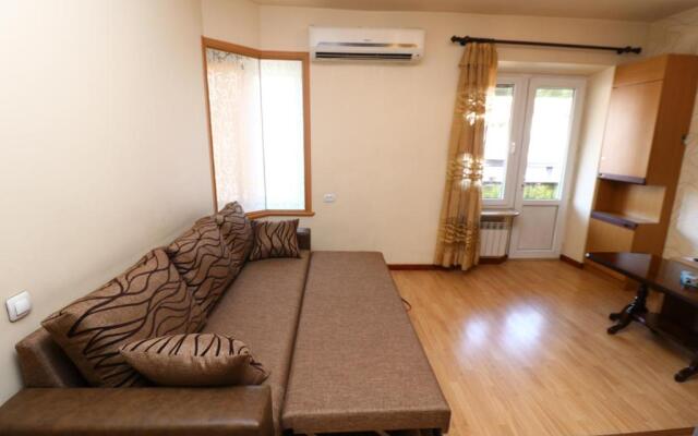 Stay Inn Apartments at Nalbandyan 50 street