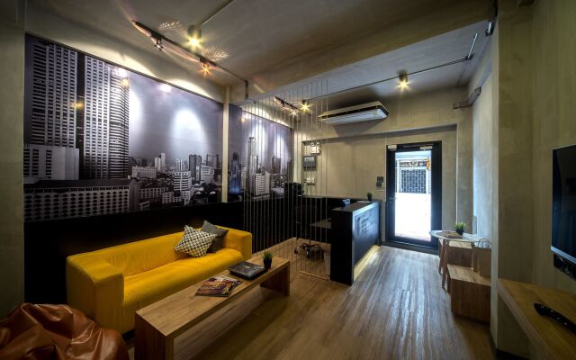 Siam Mitr Hostel